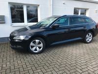 gebraucht Skoda Superb COMBI 2.0 TDI STYLE XENON NAVI DAB 1 HAND GARANTIE