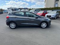Gebraucht Ford Fiesta Cool & Connect 101 PS (74 kW) 2018 Grau Kleinwagen