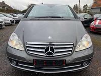 Gebraucht Mercedes A200 Elegance 136 PS (100 kW) 2010 Mountaingrau  met. Kleinwagen