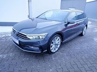 Gebraucht VW Passat R-line 200 PS (147 kW) 2022 Grau Kombi