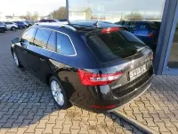 Gebraucht Skoda Superb Ambition 150 PS (110 kW) 2024 Schwarzmagic perleffekt Kombi