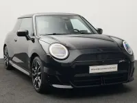 Gebraucht Mini Cooper 135 kW (184 PS) 2024 Schwarz Kleinwagen