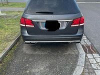 Gebraucht Mercedes E400 Avantgarde 333 PS (244 kW) 2015 Grau Kombi