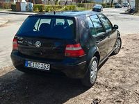 Gebraucht VW Golf IV Basis 75 PS (55 kW) 2001 Schwarz Limousine