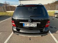 Gebraucht Mercedes ML320 224 PS (164 kW) 2006 Schwarz SUV
