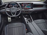 Gebraucht VW Passat R-line 150 PS (110 kW) 2024 Andere farbe Kombi