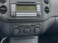 Gebraucht VW Golf V 105 PS (77 kW) 2005 Rot Kleinwagen