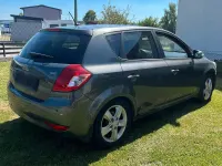 Gebraucht Kia Ceed 125 PS (91 kW) 2011 Grau Kleinwagen