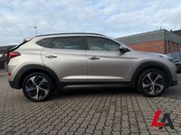 Gebraucht Hyundai Tucson Premium 141 PS (103 kW) 2016 Met (silber SUV