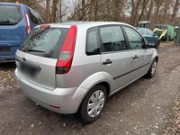 Gebraucht Ford Fiesta 70 PS (51 kW) 2005 Silber Kleinwagen