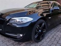 Gebraucht BMW 523 204 PS (150 kW) 2011 Schwarz Kombi