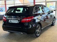 Gebraucht Mercedes B250 211 PS (155 kW) 2015 Schwarz Van / Kleinbus