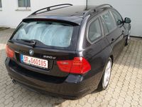 Gebraucht BMW 320 177 PS (130 kW) 2009 Schwarz metallic Kombi