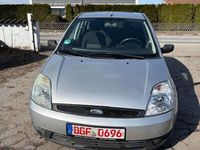 Gebraucht Ford Fiesta Ambiente 60 PS (44 kW) 2004 Grau metalic Kleinwagen