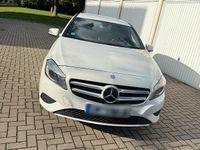 Gebraucht Mercedes A200 156 PS (114 kW) 2012 Weiß Limousine