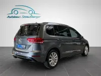 Gebraucht VW Touran Highline 150 PS (110 kW) 2019 Grau Van / Kleinbus