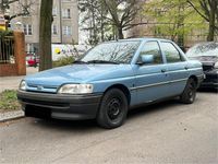 Usado Ford Orion 1992 Azul Sedan