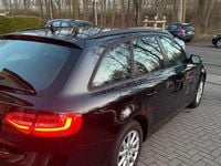 Gebraucht Audi A4 143 PS (105 kW) 2013 Schwarz Kombi
