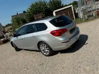 Gebraucht Opel Astra 140 PS (102 kW) 2012 Silber Kombi