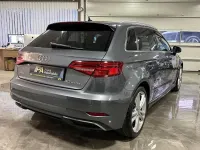 Gebraucht Audi e-tron Sport 150 PS (110 kW) 2020 Monsungrau SUV