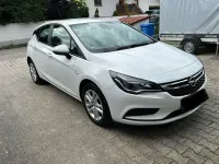 Gebraucht Opel Astra 105 PS (77 kW) 2016 Weiß Limousine