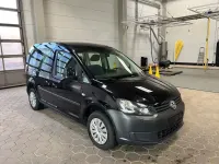 Gebraucht VW Caddy Team 75 PS (55 kW) 2015 Schwarz Van / Kleinbus