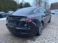 Gebraucht Tesla Model 3 Standard Range 225 kW (306 PS) 2019 Schwarz Limousine