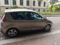 Gebraucht Renault Scénic III Dynamique 131 PS (96 kW) 2011 Braun Van / Kleinbus