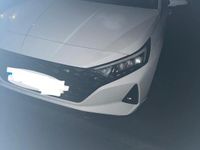 Gebraucht Hyundai i20 101 PS (74 kW) 2021 Weiß Kleinwagen