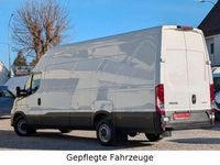 Gebraucht Iveco Daily 177 PS (130 kW) 2024 Weiß Van / Kleinbus