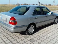 Gebraucht Mercedes C220 Elegance 150 PS (110 kW) 1993 Silber Limousine