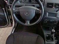 Gebraucht Mercedes A150 95 PS (69 kW) 2010 Silber Limousine