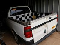 Gebraucht Skoda Felicia 68 PS (50 kW) 2000 Weiß Pickup