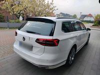 Gebraucht VW Passat R-line 150 PS (110 kW) 2016 Weiß Kombi