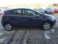 Gebraucht Ford Fiesta 80 PS (58 kW) 2014 Blau Kleinwagen
