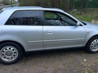 Usata Audi A3 103 CV (75 kW) 2000 Argento Utilitaria