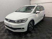 Gebraucht VW Touran Highline 150 PS (110 kW) 2019 Pure white Van / Kleinbus