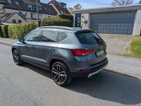 Usado Seat Ateca 4Drive 190 CV (139 kW) 2017 Gris SUV