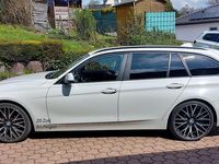 Gebraucht BMW 318 150 PS (110 kW) 2017 Weiß Kombi