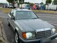 Gebraucht Mercedes 230 136 PS (100 kW) 1990 Grau Limousine