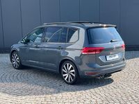 Gebraucht VW Touran Highline 150 PS (110 kW) 2025 Delfingrau metallic Van / Kleinbus