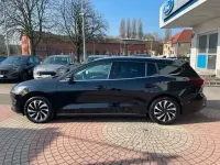 Gebraucht Ford Focus Titanium 125 PS (91 kW) 2024 Schwarz Kombi