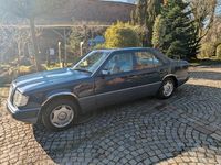 Gebraucht Mercedes 200 75 PS (55 kW) 1990 Blau Limousine
