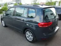 Gebraucht VW Touran Comfortline 150 PS (110 kW) 2022 Grau Van / Kleinbus