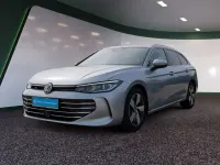 Gebraucht VW Passat Elegance 150 PS (110 kW) 2025 Silber / oyster silver Kombi