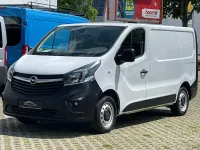 Używany Opel Vivaro 95 KM (69 kW) 2017 Biały Minivan