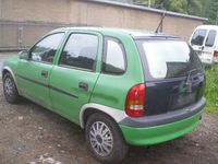 Gebraucht Opel Corsa 60 PS (44 kW) 1997 Grün Kleinwagen