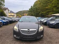 Używany Opel Insignia Edition 131 KM (96 kW) 2011 Złoty Sedan/Limuzyna