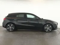 Gebraucht Mercedes A250 Progressive 238 PS (175 kW) 2024 Kosmosschwarz Limousine