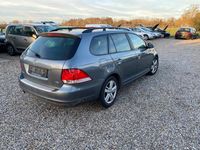 Gebraucht VW Golf VI Match 105 PS (77 kW) 2012 Grau Kleinwagen